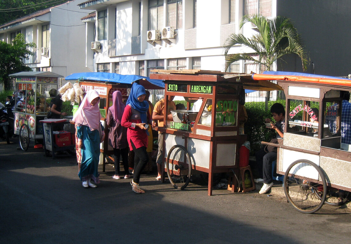 kuliner jajanan kaki lima