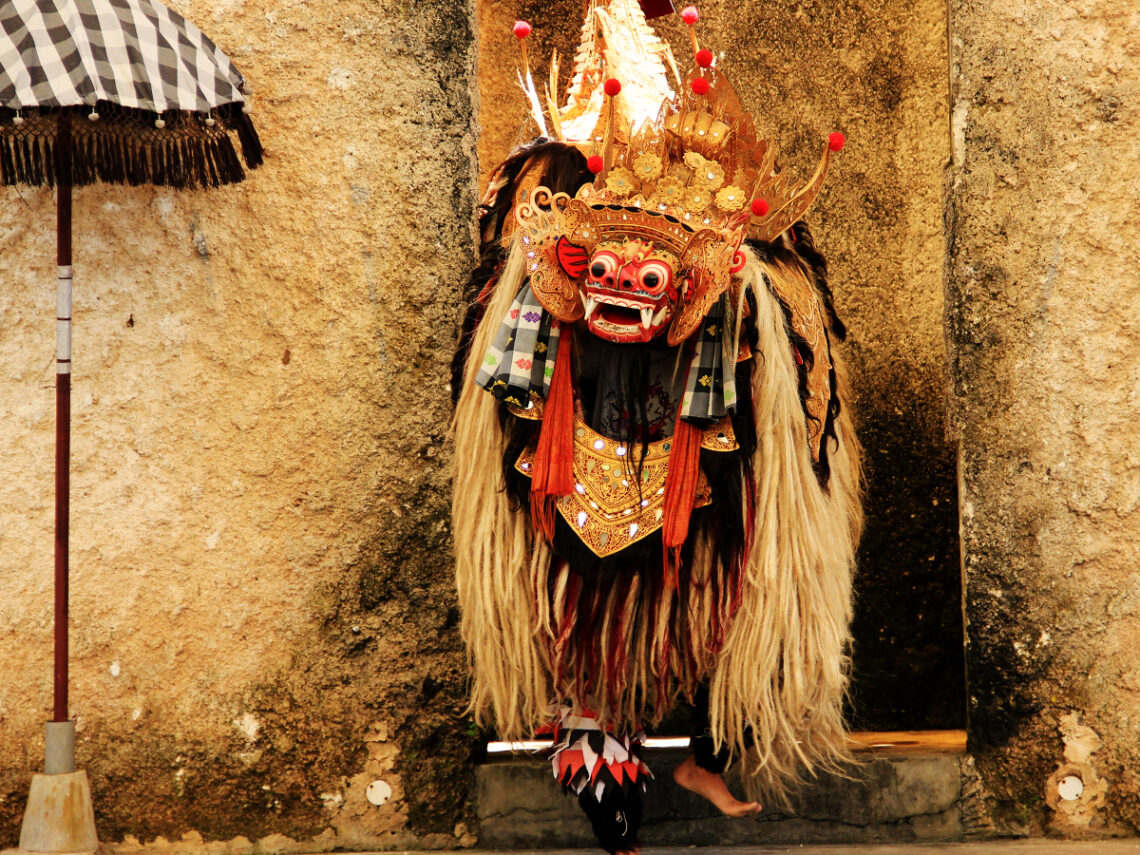 Tari Bali Barong