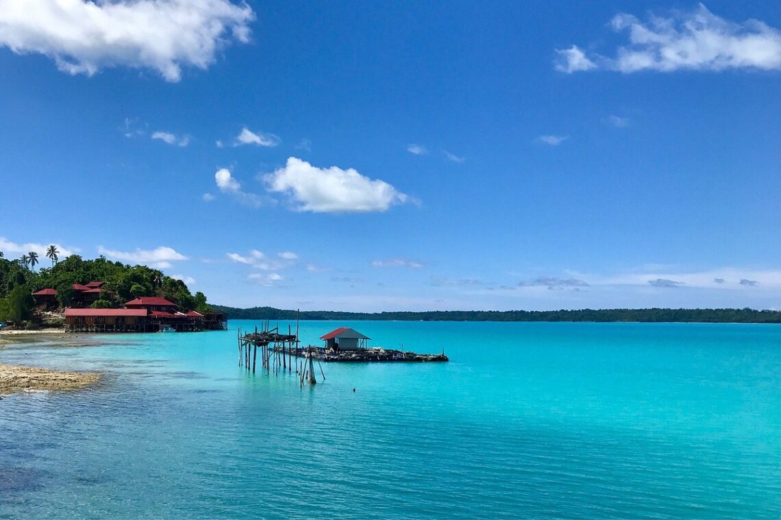 Wisata Maratua