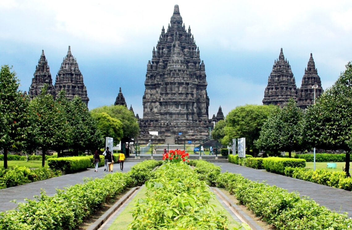 Wisata Prambanan