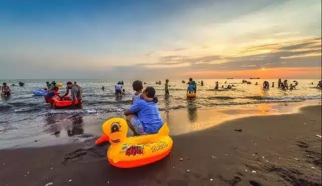 pantai wisata Ngebum