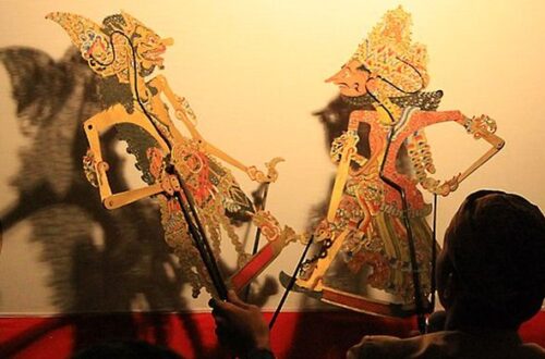 Seni Wayang Kulit Jawa