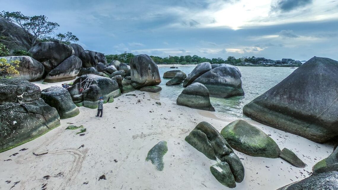 Tempat Wisata Belitung Timur